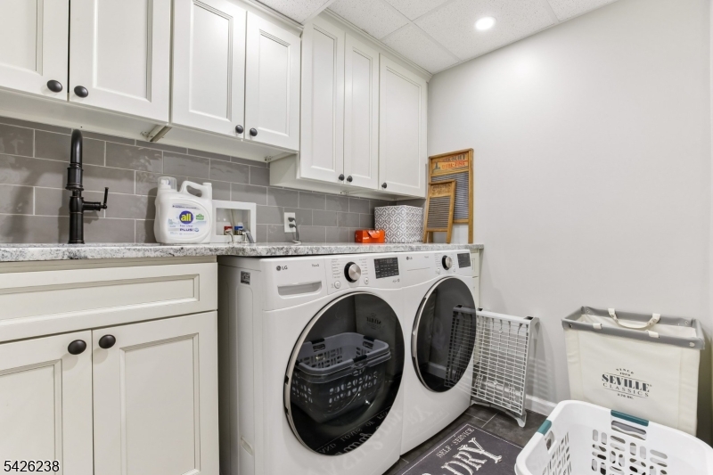 Riker Hill - Residential