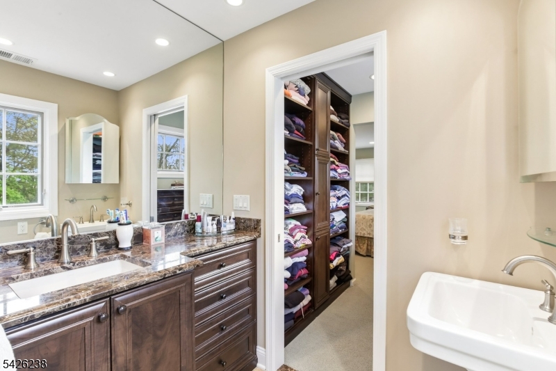 Riker Hill - Residential