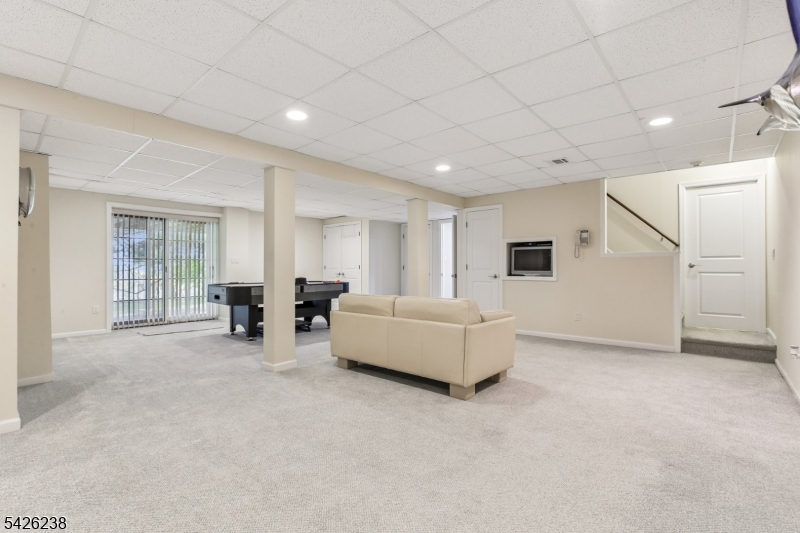 Riker Hill - Residential