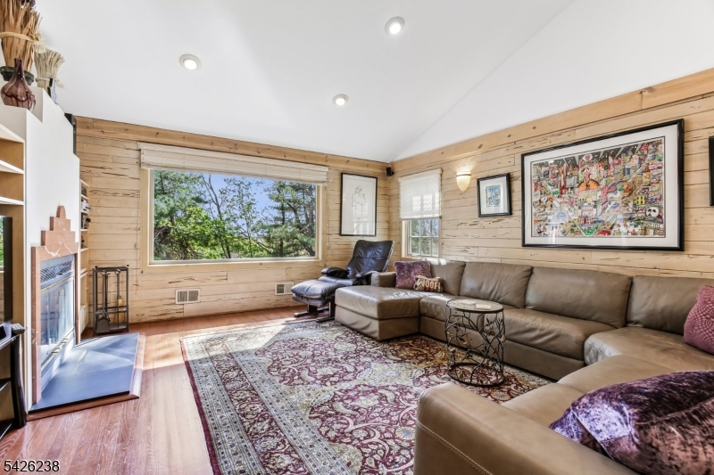 Riker Hill - Residential