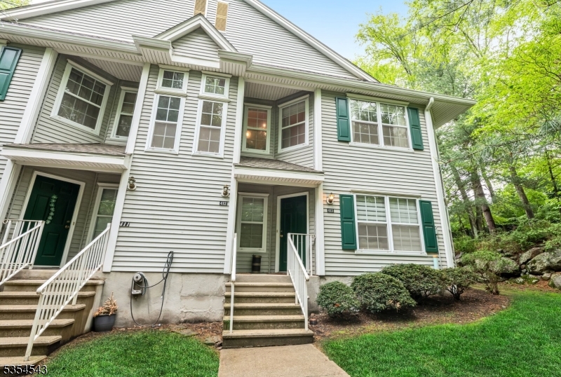 412 Chatfield Dr