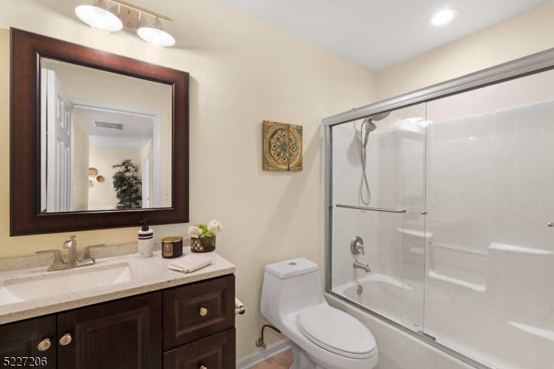 Washington Meadows - Residential Lease