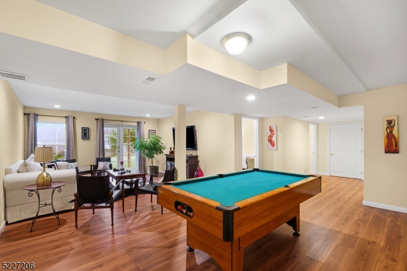 Washington Meadows - Residential Lease