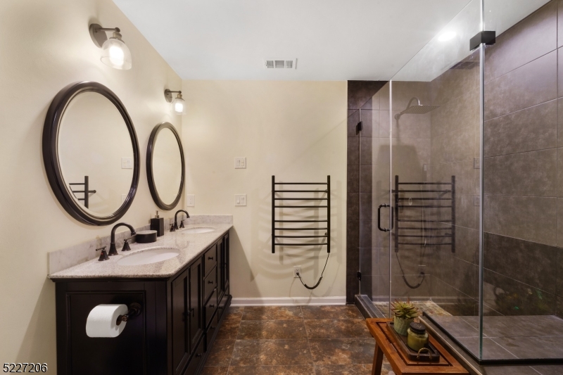 Washington Meadows - Residential Lease