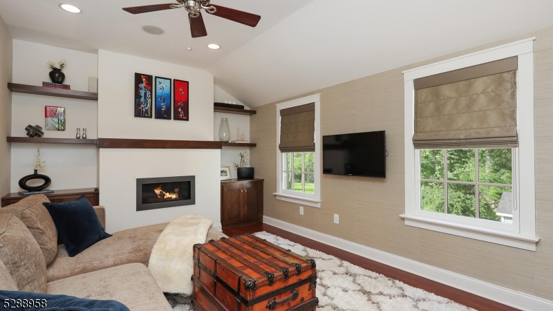 Stonehenge - Residential