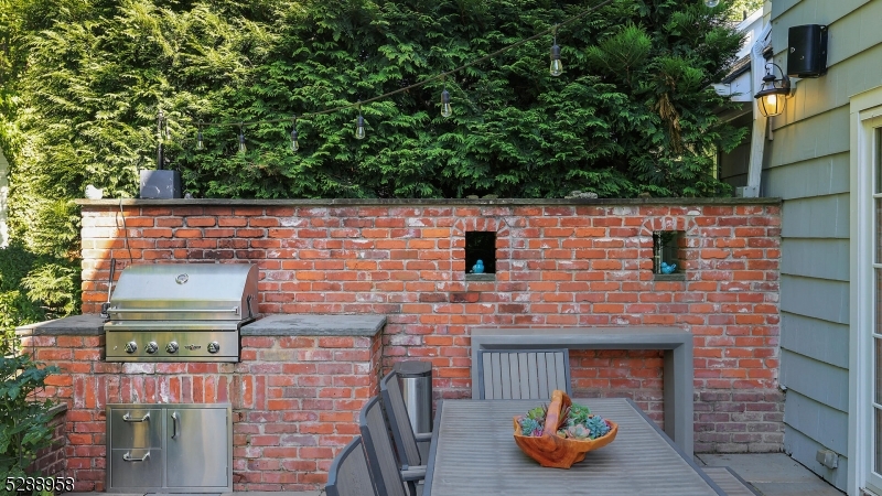 Stonehenge - Residential