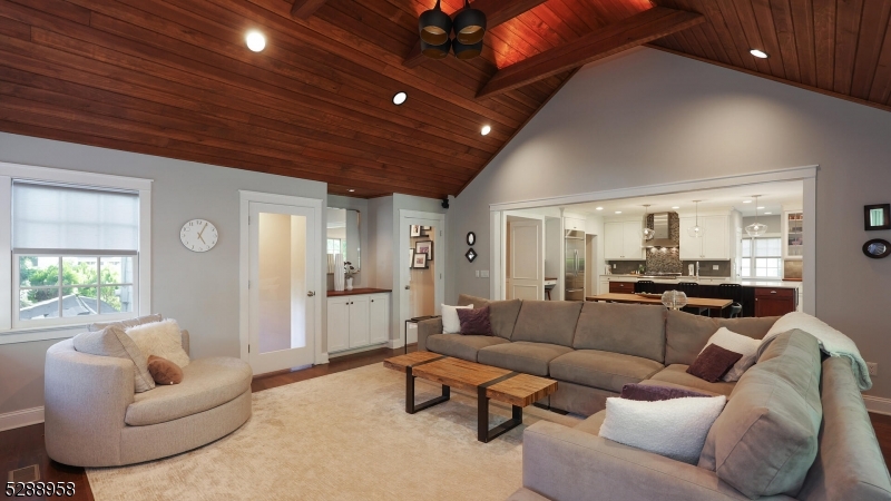 Stonehenge - Residential