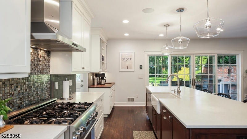 Stonehenge - Residential