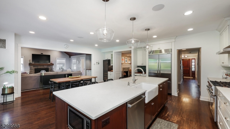 Stonehenge - Residential