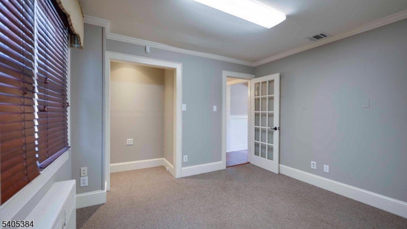 Prime Highway Location - Commercial Lease