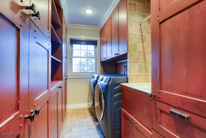 Riker Hill - Residential