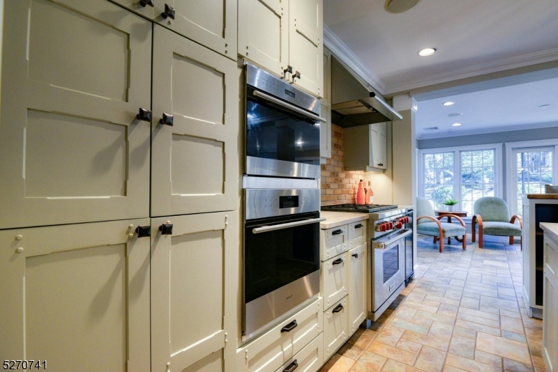 Riker Hill - Residential