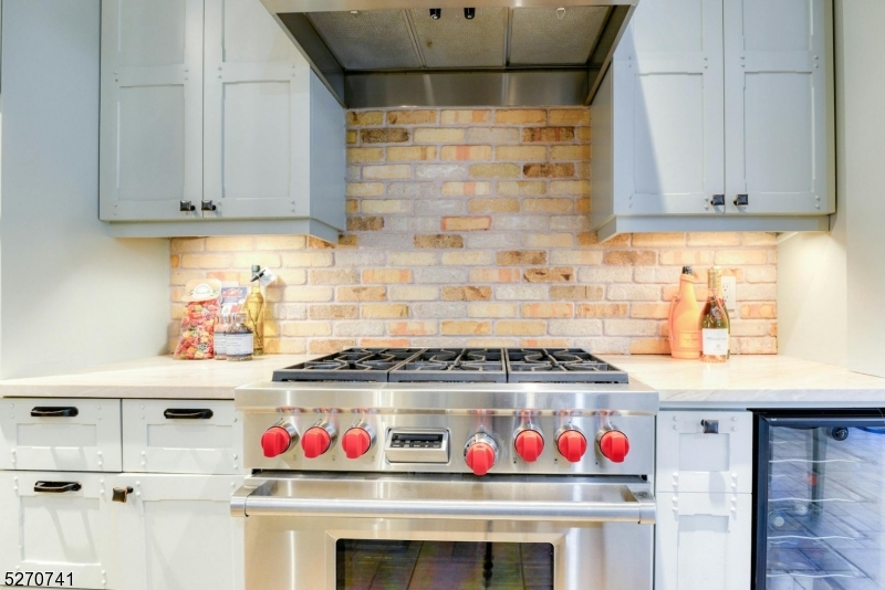 Riker Hill - Residential