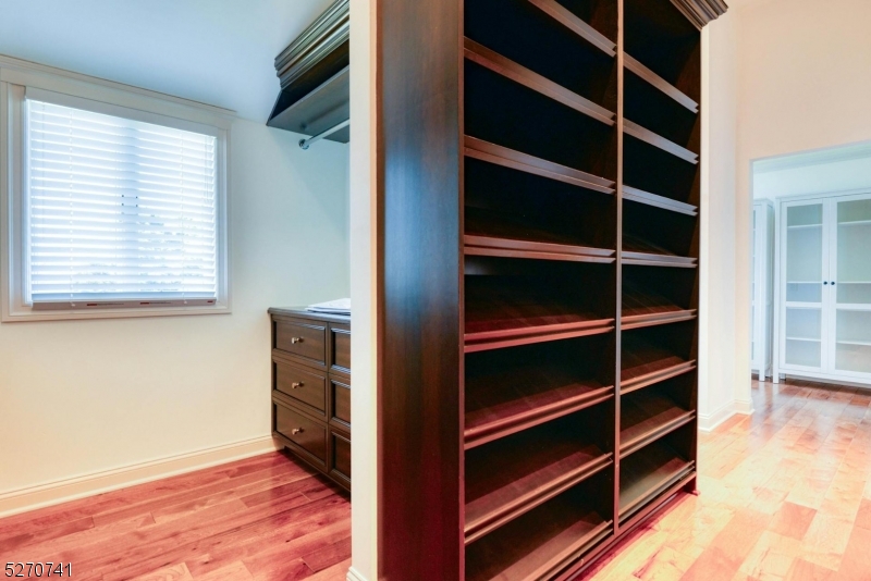 Riker Hill - Residential