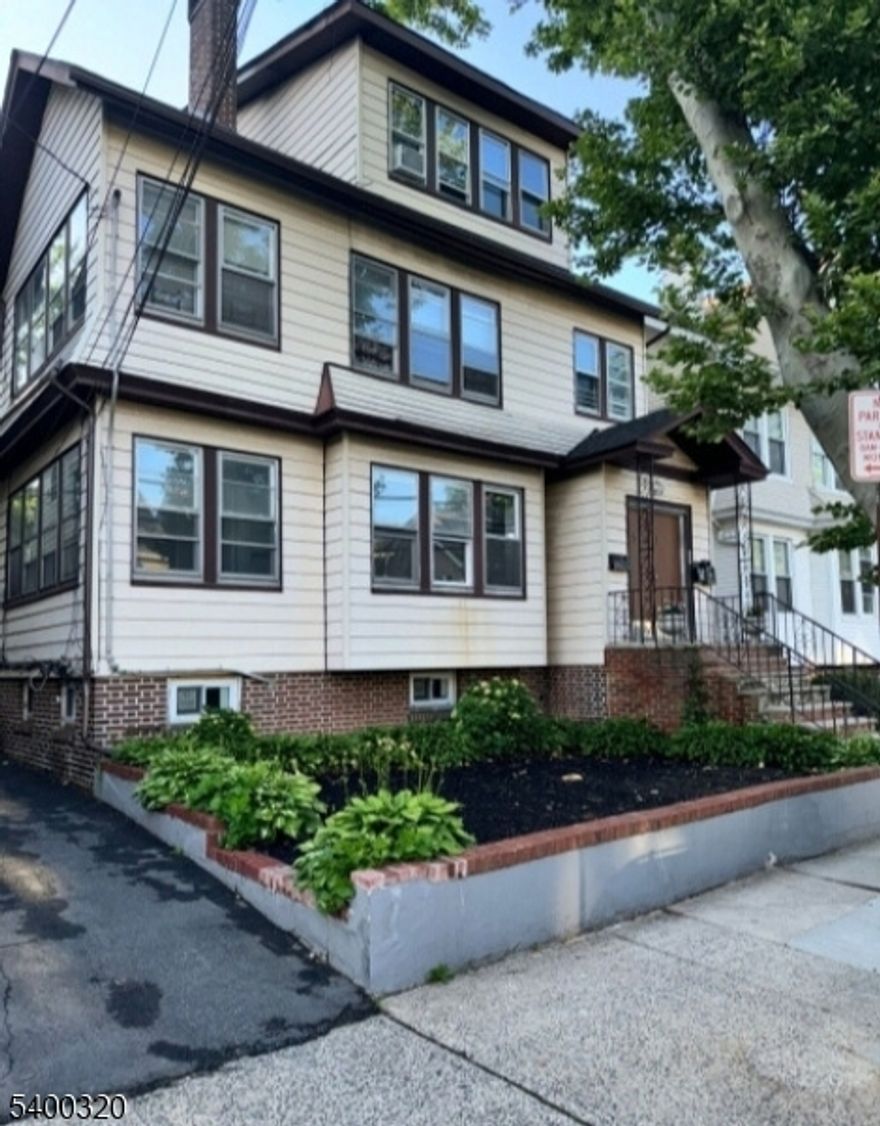 Move In Ready 2 Bedroom/1 Bath .Bright and Airy space with Oversized Bedrooms See dimensions listed below Original Hardwood Floors throughout the unit. Expansive Living Room,  Washer/Dryer, All New Renovated Bath and Kitchen includes, New vanity, spot light fixtures, All New Cabinets an, Hardware and flooring.  Full Size Dining Room ,  Close to all Major Trains and Buses, Minutes from Newark Penn Station and Seton Hall University. Parking Space available for additional fee. Credit and Income Verification applies.