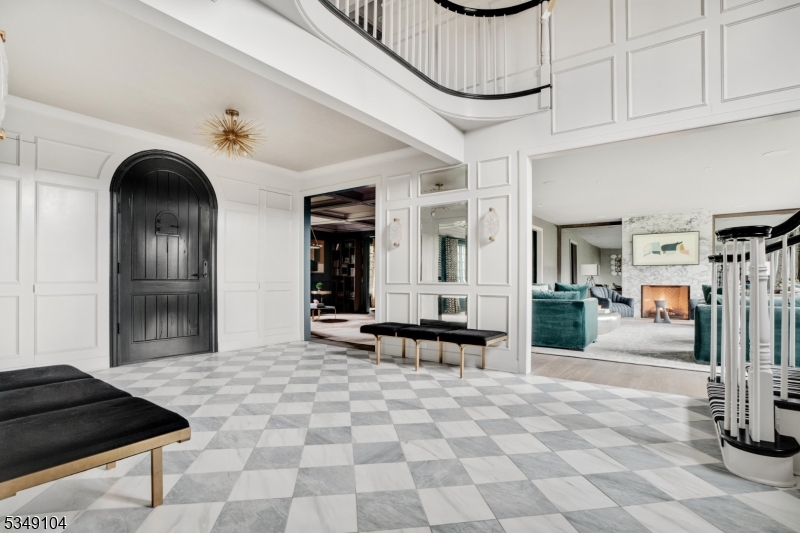 DEERFIELD - Residential Lease