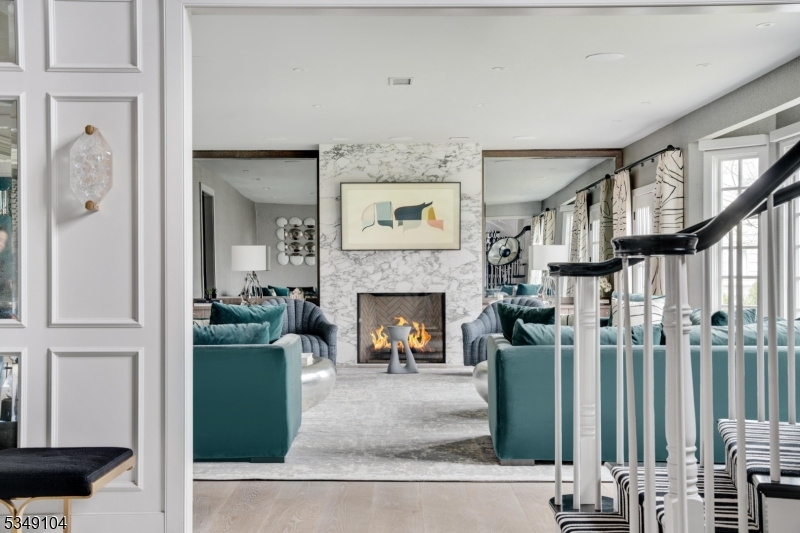 DEERFIELD - Residential Lease