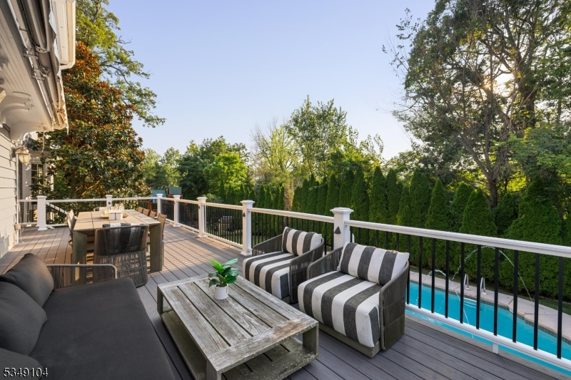 DEERFIELD - Residential Lease