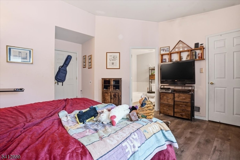 Seasons Glen - Residential