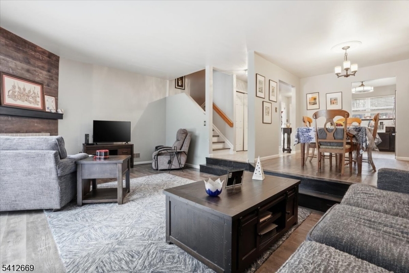 Seasons Glen - Residential