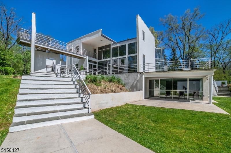 Pond View - Residential