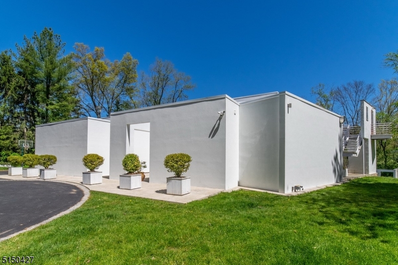 Pond View - Residential