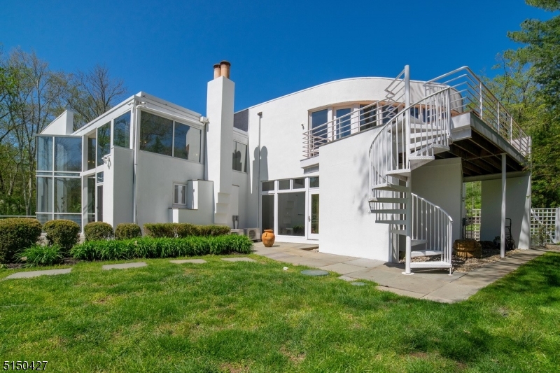 Pond View - Residential