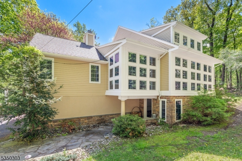 15 Brookvale Rd
