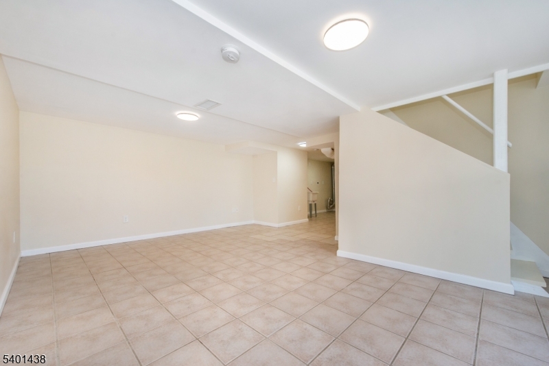 LAKE WINONA/LAKE HOPATCONG - Residential