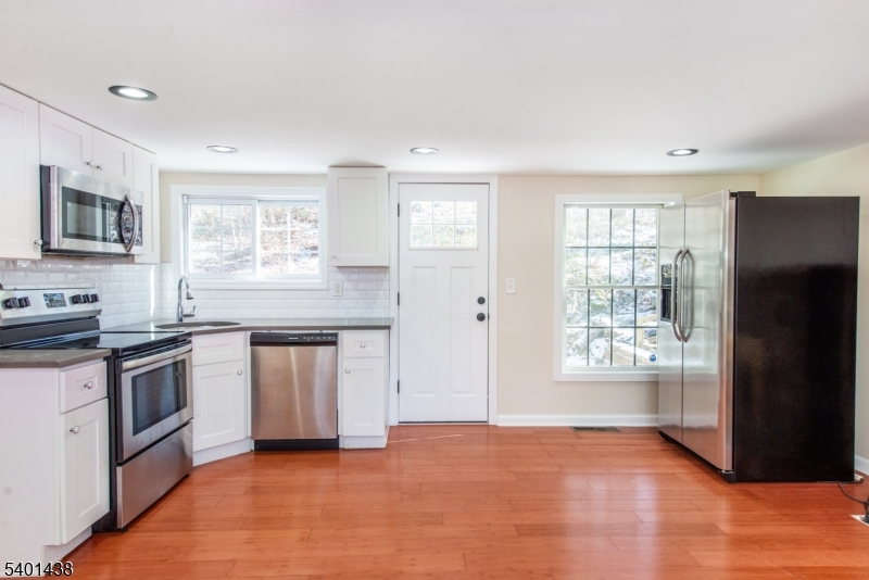 LAKE WINONA/LAKE HOPATCONG - Residential