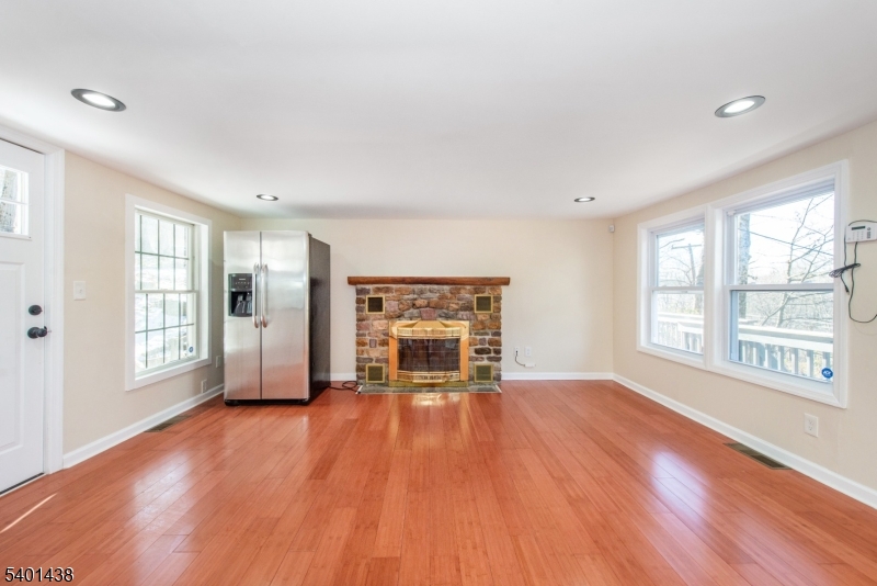 LAKE WINONA/LAKE HOPATCONG - Residential