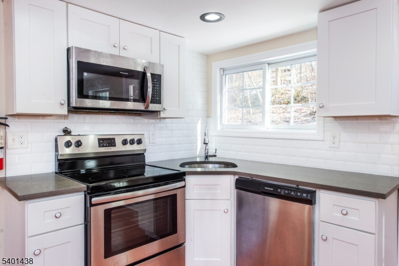 LAKE WINONA/LAKE HOPATCONG - Residential