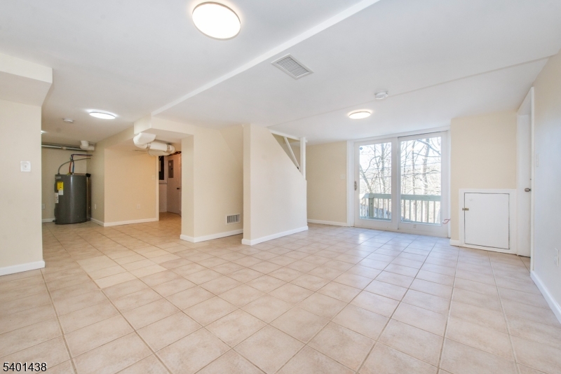 LAKE WINONA/LAKE HOPATCONG - Residential