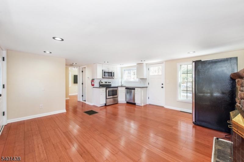 LAKE WINONA/LAKE HOPATCONG - Residential