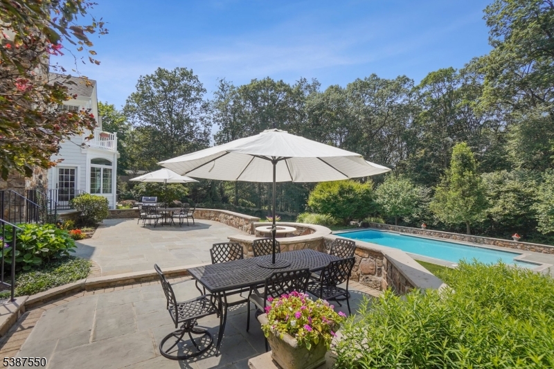 Forrest Hill - Residential