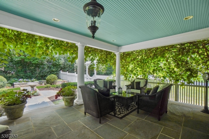 Forrest Hill - Residential