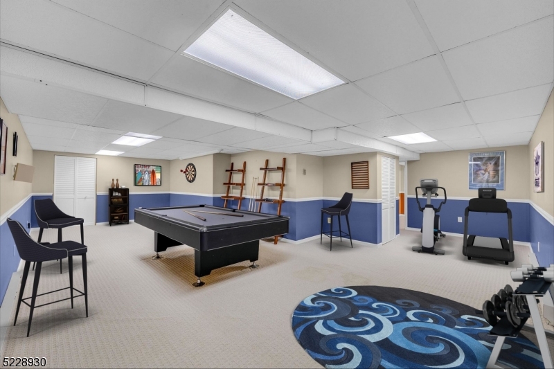 Schooleys Mountain - Residential