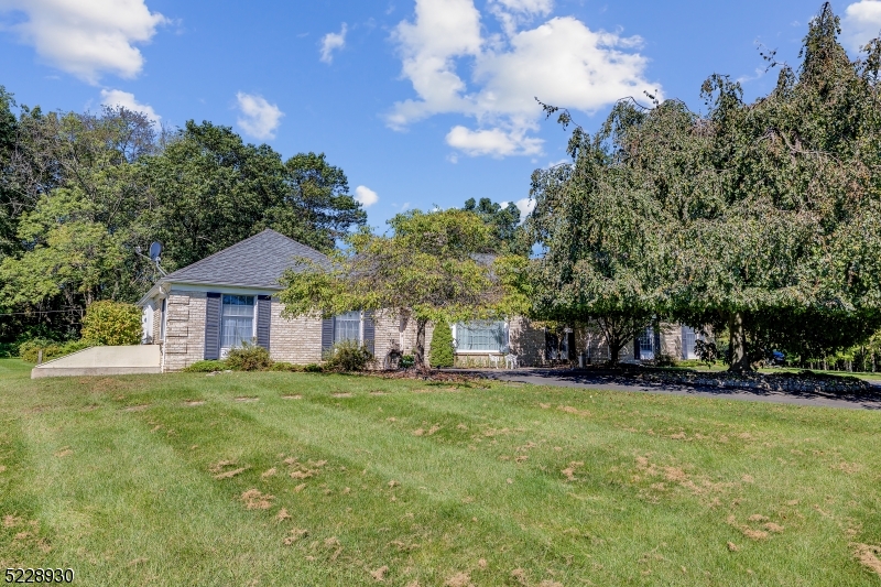 Schooleys Mountain - Residential