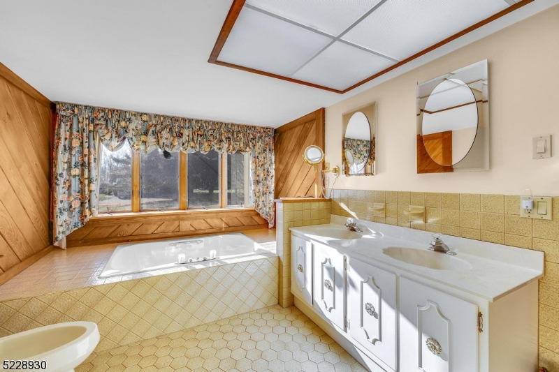 Schooleys Mountain - Residential