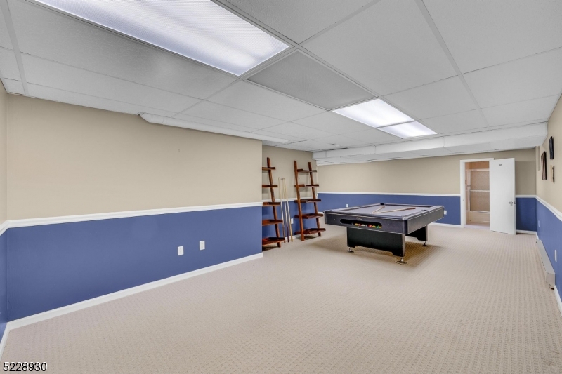 Schooleys Mountain - Residential