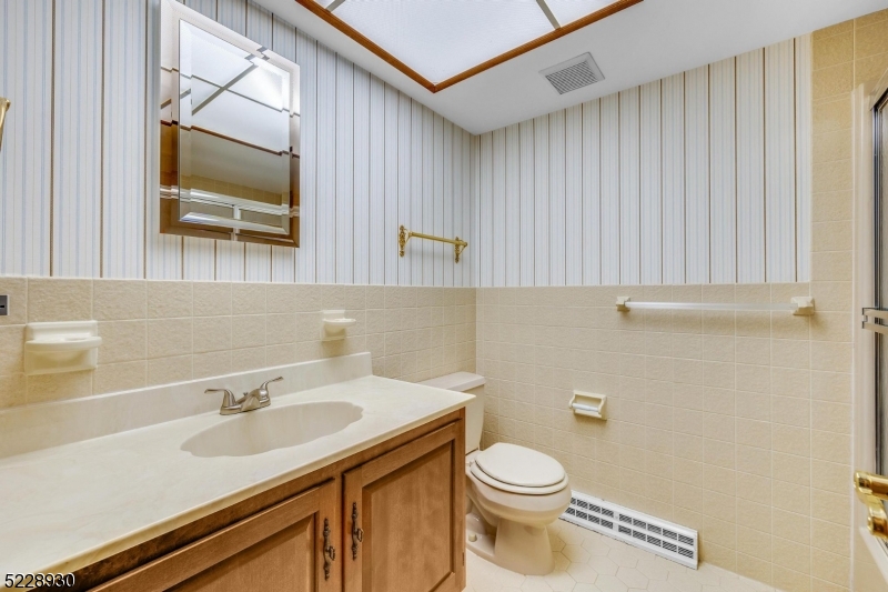 Schooleys Mountain - Residential