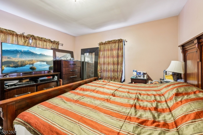 Weequahic section - Residential