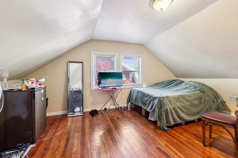 Weequahic section - Residential