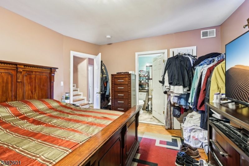 Weequahic section - Residential