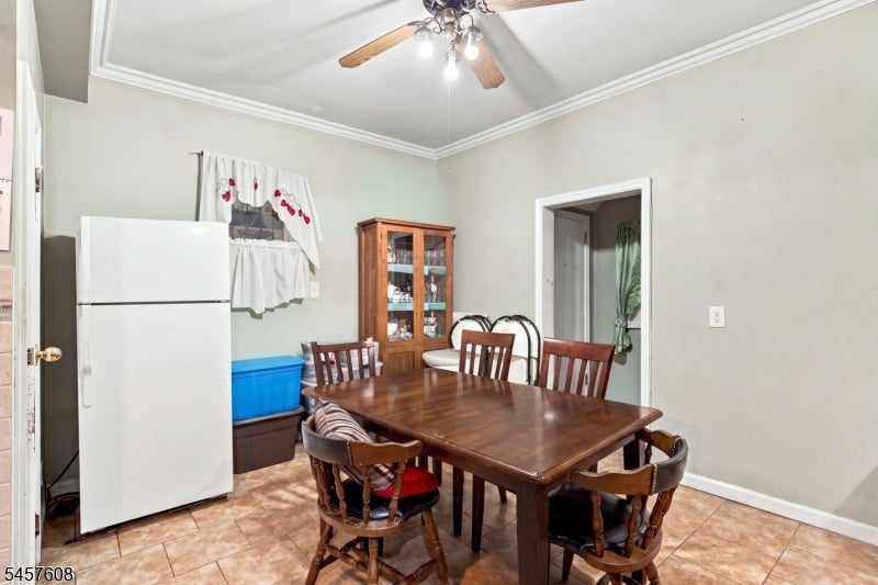 321 Ferry St - Photo 4