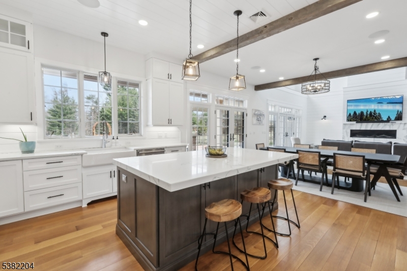 New Vernon - Residential