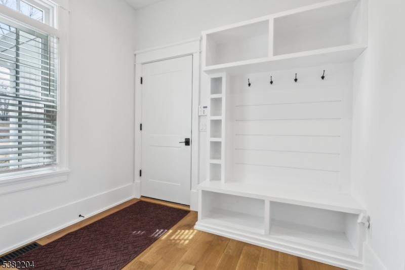 New Vernon - Residential