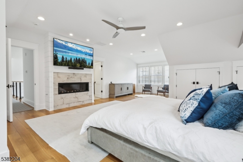 New Vernon - Residential