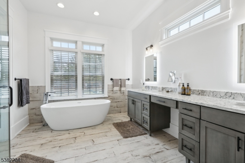 New Vernon - Residential