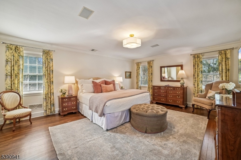 OLD SHORT HILLS - Residential